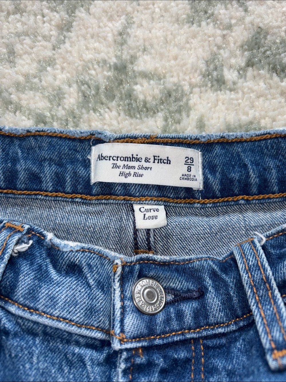 Abercrombie & Fitch High-Waist Distressed Denim Shorts - Blue size 29 CurveLove - Picture 3 of 3
